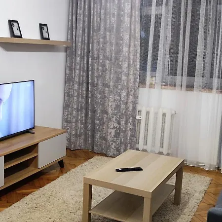 Center Loft Close To And Center Daire *