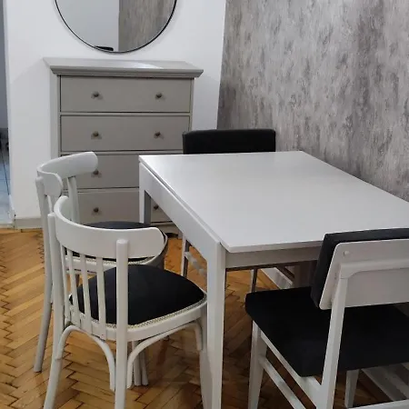 Apartmán Center Loft Close To And Center Constanţa